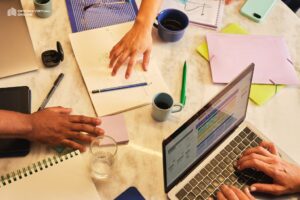 Cómo reducir costos al crear una empresa | Oficina Virtual